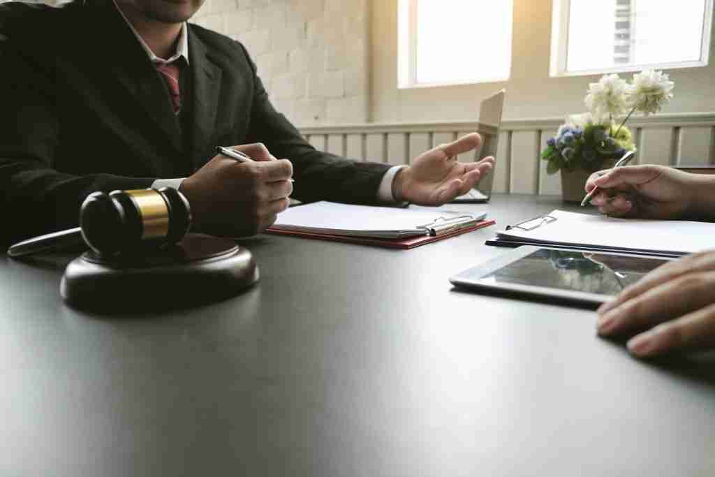 Beneficios de contratar un abogado penalista 1 beneficios de contratar un abogado penalista